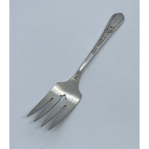 1938 Simon L. & George H. Rogers 8 1/4" Serving Fork SP Floral Pattern - Picture 3 of 11